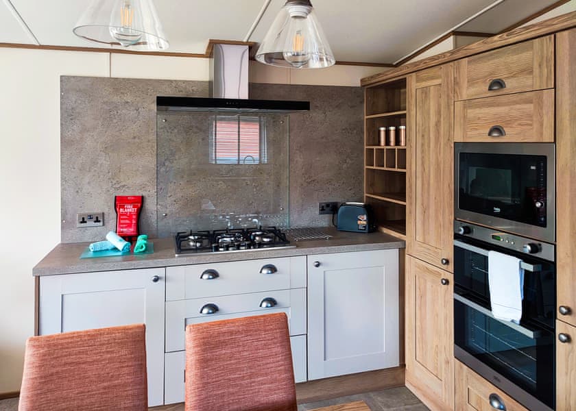 Country Side CS17 - Yaxham Waters, Yaxham, Dereham