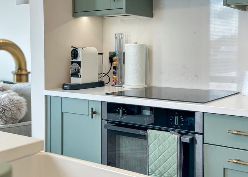 Deluxe Floating Lodge - York Marina, Naburn, York