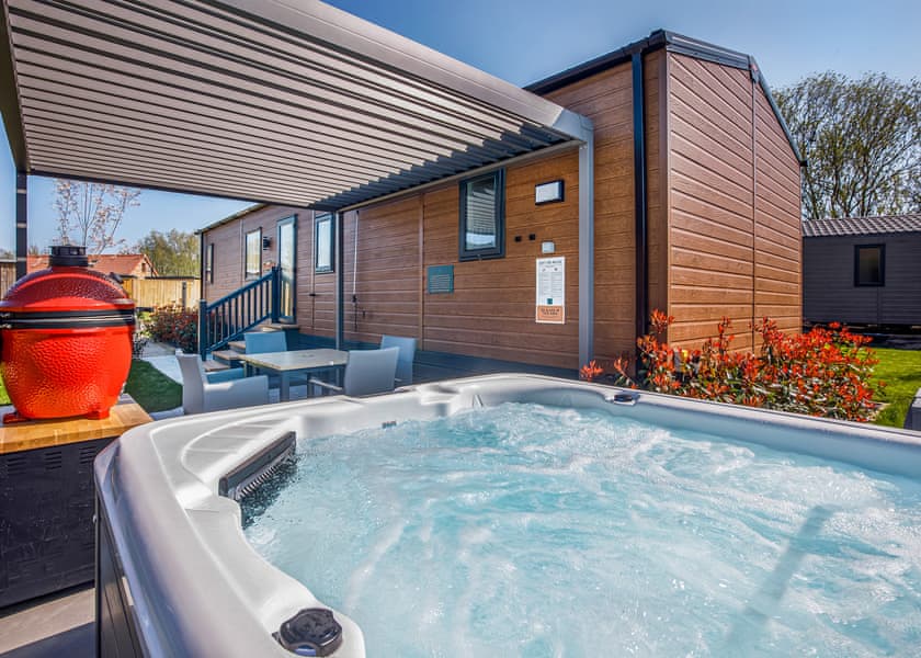 The StapyltonHot Tub - Yorkshire Spa Retreat, York