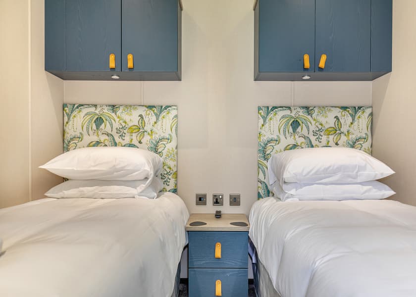 The BlackswanHot Tub - Yorkshire Spa Retreat, York