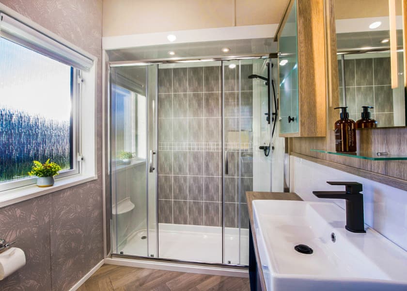 The BlackswanHot Tub - Yorkshire Spa Retreat, York