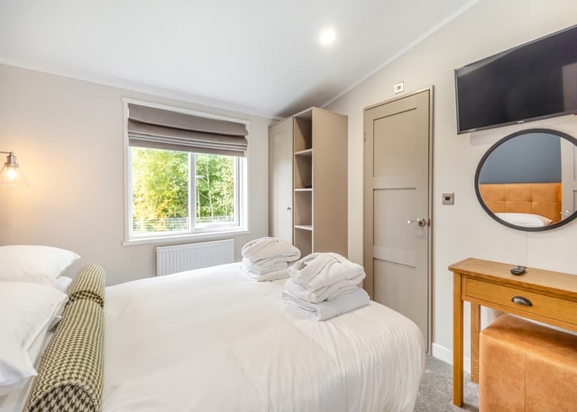 The PheasantHot Tub (Pet) - Yorkshire Spa Retreat, York