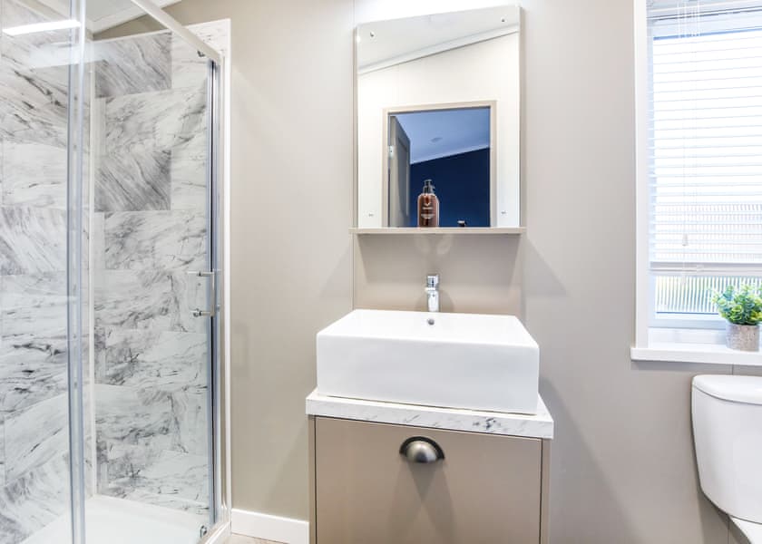 The PheasantHot Tub (Pet) - Yorkshire Spa Retreat, York