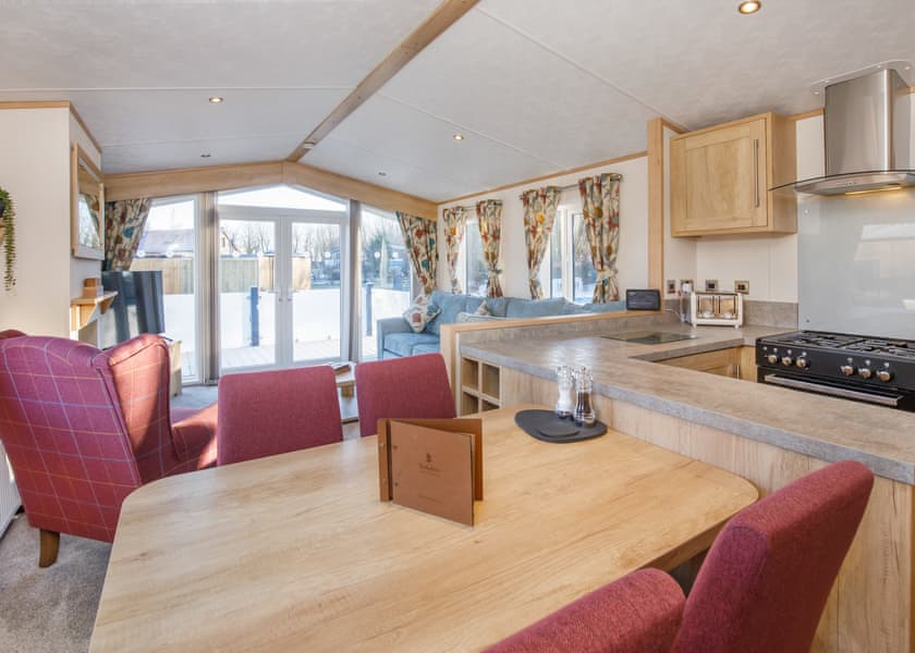 The FairfaxHot Tub (Pet) - Yorkshire Spa Retreat, York