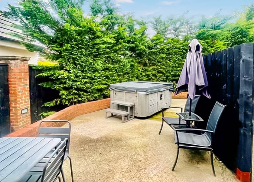 York Cottages - Vale of York Country Park, Strensall, near York