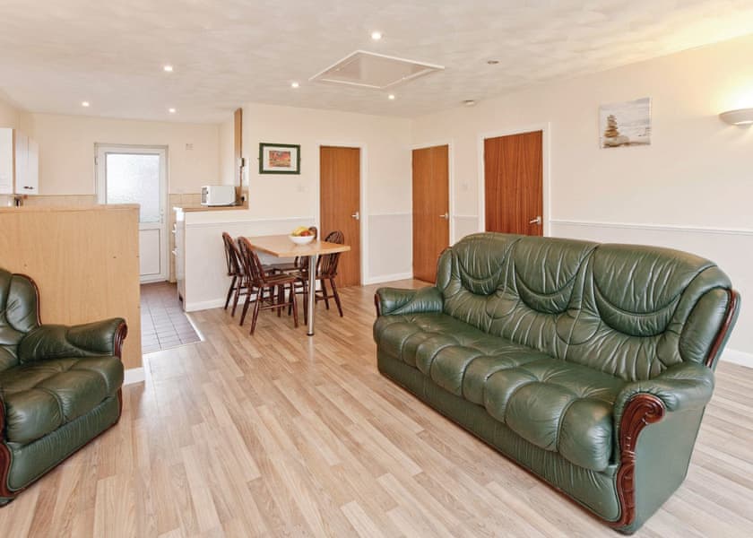 Anglesey Bungalows in Trearddur Bay, Holyhead Holiday Parks Book