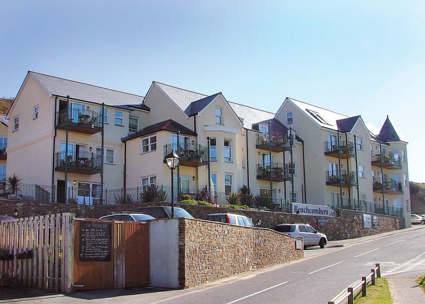 Beachcombers In Watergate Bay Nr Newquay Lodges Book Online