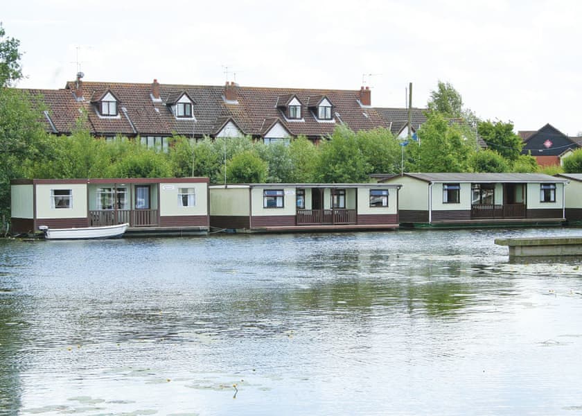 Bridge Broad Houseboats in Wroxham, Norfolk Hoseasons.co.uk