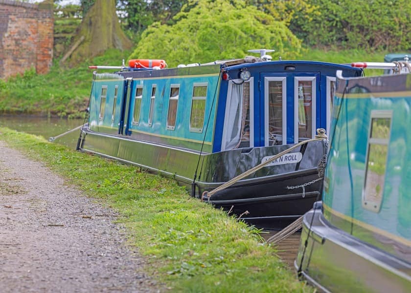 Canal Time at Springwood Haven Marina