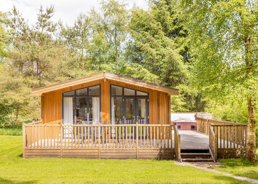 Landal Darwin Forest in Darley Moor, Matlock Lodges Book Online