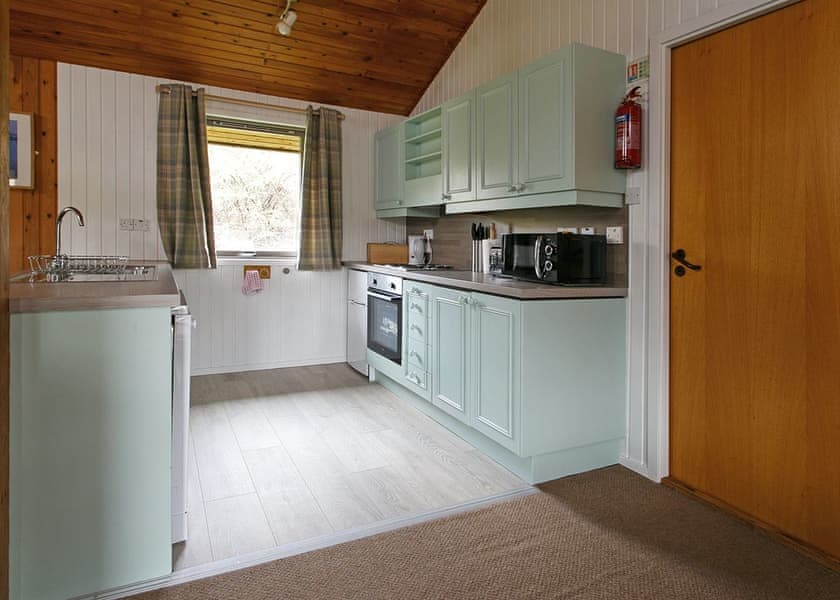Loch Earn Lodge Lochearnhead Loch Side Holiday Parks Book Online