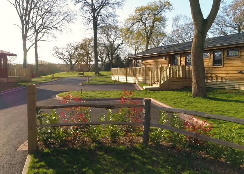 Edgeley Holiday Park in Albury, Guildford Lodges Book Online