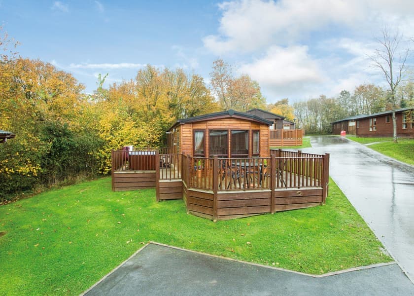 Comfort Holiday Home Hot Tub 4 in Chudleigh, Newton Abbot | Hoseasons