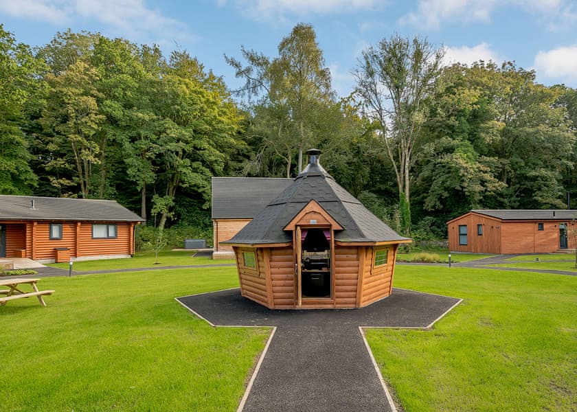 Gadgirth Estate Luxury Lodges in Annbank Lodges Book Online Hoseasons