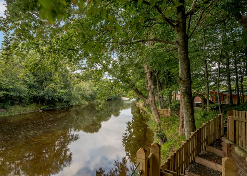 Gadgirth Estate Luxury Lodges in Annbank Lodges Book Online Hoseasons