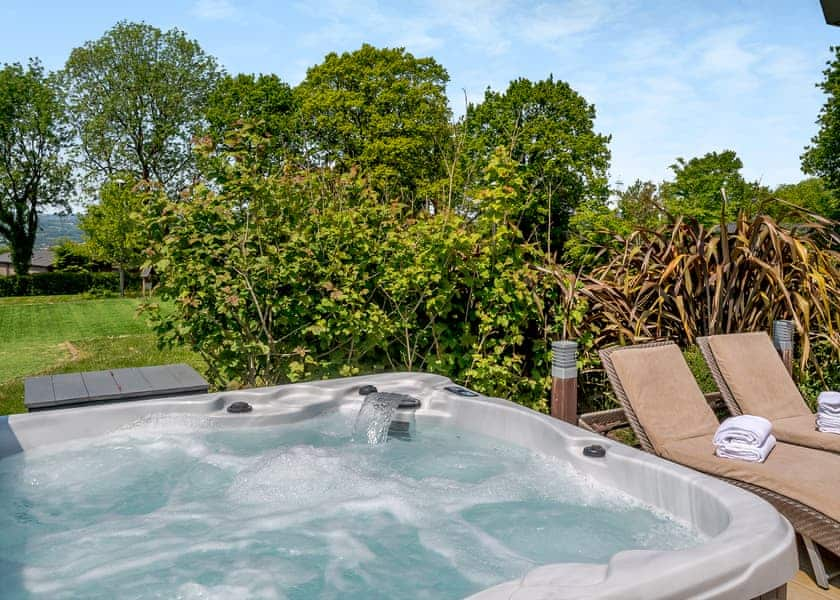 Hawkchurch Resort and Spa in Axminster - Lodges - Book Online - Hoseasons