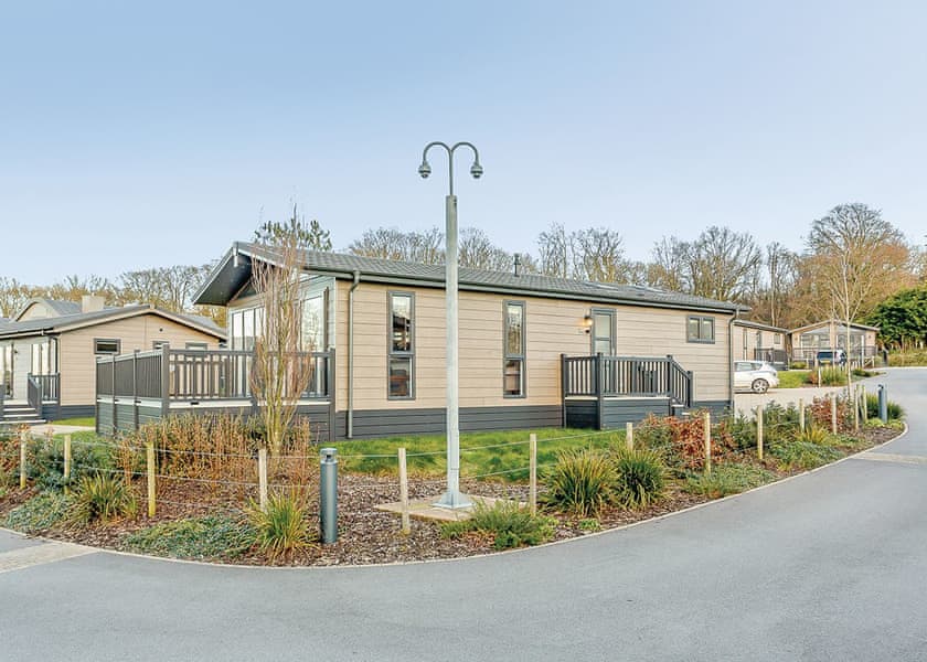 Quinn Lodge Hawkchurch Resort And Spa Lodges Book Online