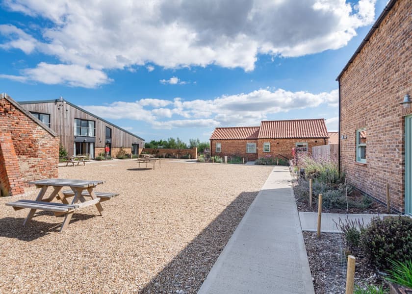 Home Farm Park Luxury Barns in Burgh le Marsh Lodges Book Online