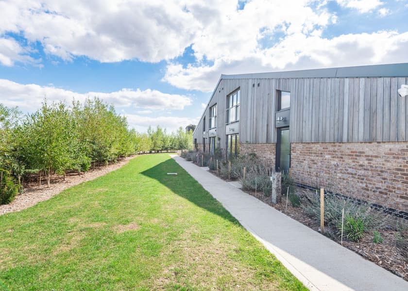 Home Farm Park Luxury Barns in Burgh le Marsh Lodges Book Online