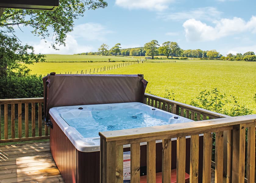 Scotland's Best Hot Tub Escapes Hot Tub holidays Hoseasons