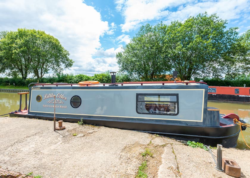 Little Otter from North Kilworth Narrowboat Hire in North Kilworth