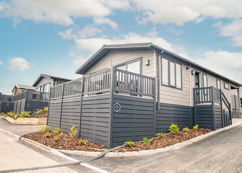 Oban Hot Tub Lodge 2 Oban Holiday Park Lodges Book Online Hoseasons