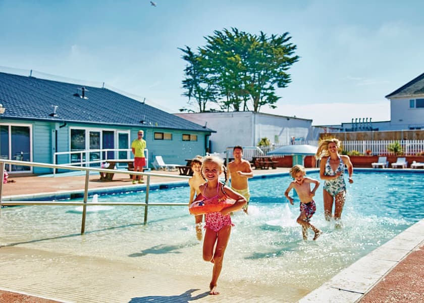 Cuckoo Chalet Kessingland Beach Holiday Parks Book Online Hoseasons