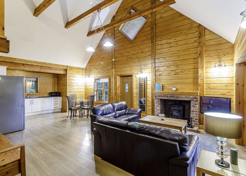 Redbrick Woodland Lodges in Edwinstowe Lodges Book Online Hoseasons