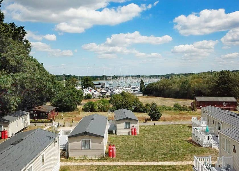 mercury yacht harbour holiday park