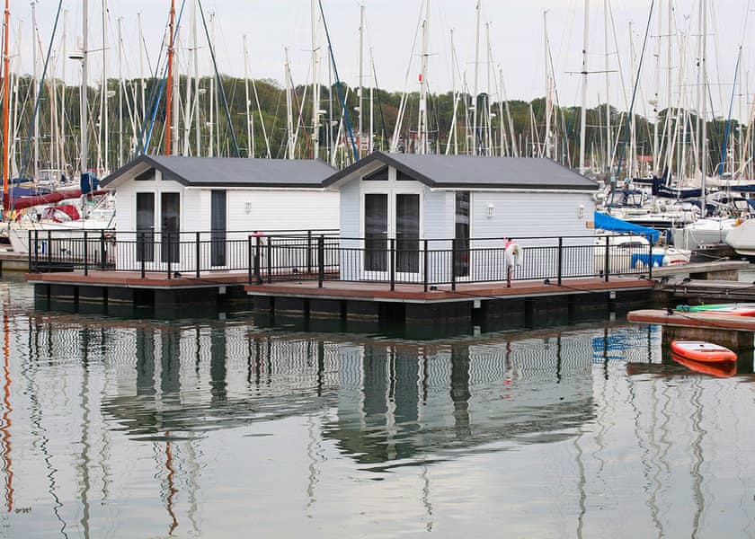 Marine Lodge Mercury Yacht Harbour and