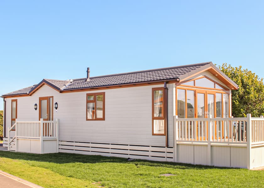 Platinum Cabin with Hot Tub in Hunstanton Hoseasons