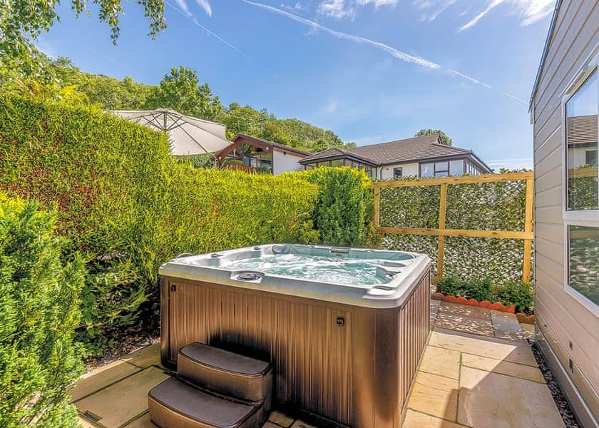 tan rallt holiday park & spa