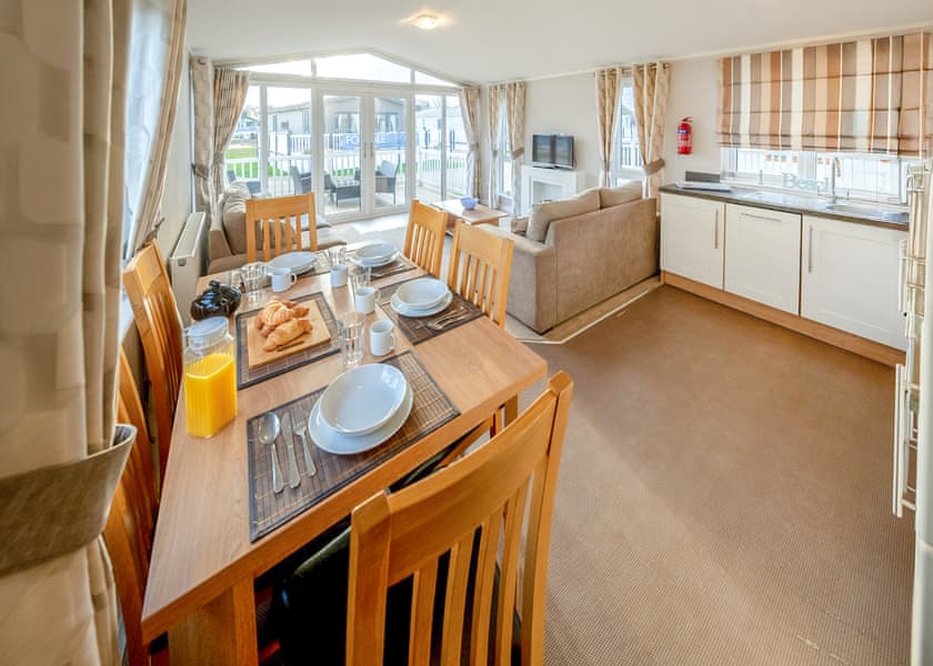 The Southwold Lodge The Hollies Kessingland Lodges Book Online