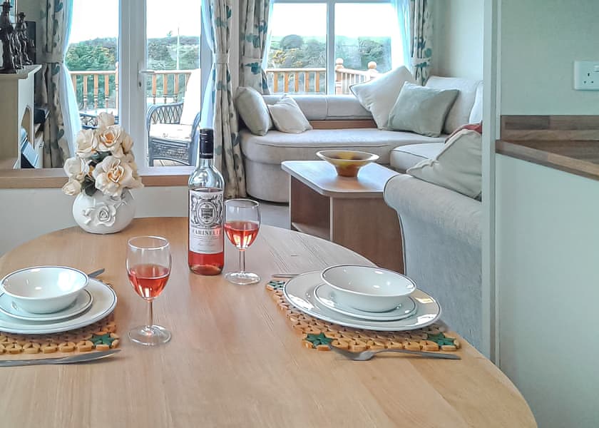 wide-horizons-holiday-park-in-ceredigion-lodges-book-online-hoseasons