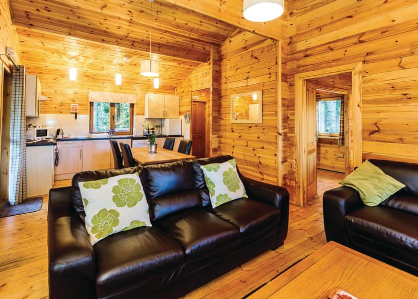 Woodland Park Lodges In Ellesmere Lodges Book Online Hoseasons